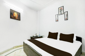 Hotel Aura - Opp Max Hospital